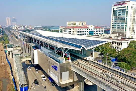 Cận cảnh tàu đường sắt đô thị Nhổn - ga Hà Nội chạy thử tốc độ tối đa 80 km/giờ - Ảnh 1.