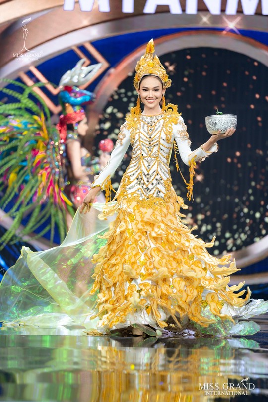 Bắt mắt với những bộ Quốc phục tại cuộc thi Hoa hậu Hòa Bình Thế giới - Ảnh 25.
