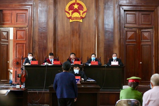 Nhiều bất ngờ tại phiên xử nữ đại gia Dương Thị Bạch Diệp - Ảnh 1.