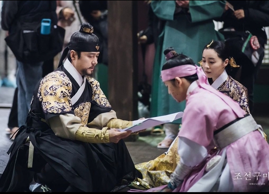 Phim “trừ tà” Joseon Exorcist ngừng chiếu vì sử dụng đồ ăn Trung Quốc - Ảnh 4.