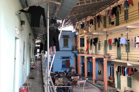 Làm công nhân, bao giờ mới mua được nhà? - Ảnh 1.