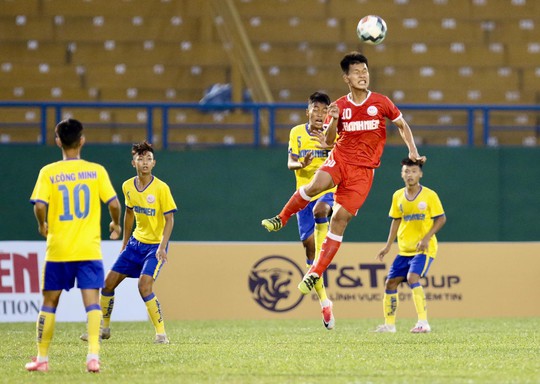 U19 Đồng Tháp ngược dòng thắng ngoạn mục U19 Bình Định - Ảnh 3.