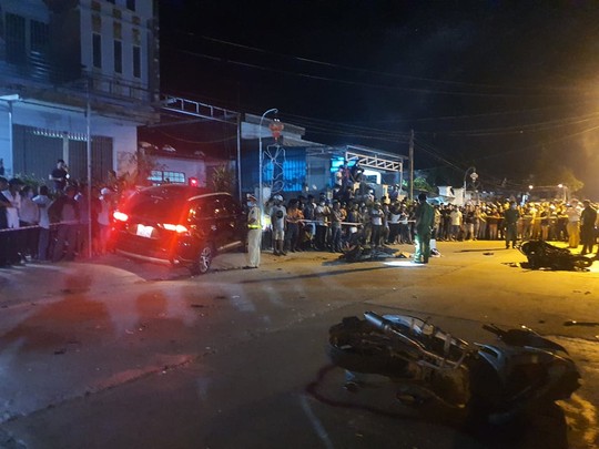 Nhậu xỉn lái ôtô tông 7 người thương vong ở Quảng Nam: Bắt giam tài xế - Ảnh 2.