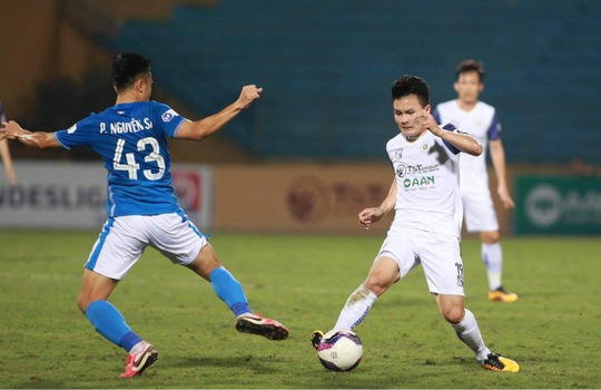 Hà Nội FC thắng đậm vẫn tiếp tục thay tướng - Ảnh 1.