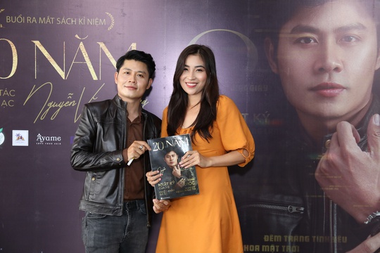 Tác giả Nhật ký của mẹ, Nguyễn Văn Chung, lẻ bóng ngày kỉ niệm 20 năm làm nghề - Ảnh 6.