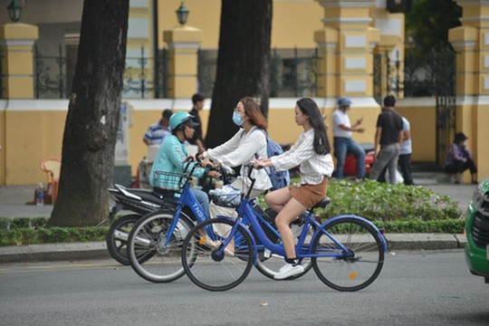 Gần 400 xe đạp công cộng chuẩn bị tung tăng ở trung tâm TP HCM - Ảnh 1.