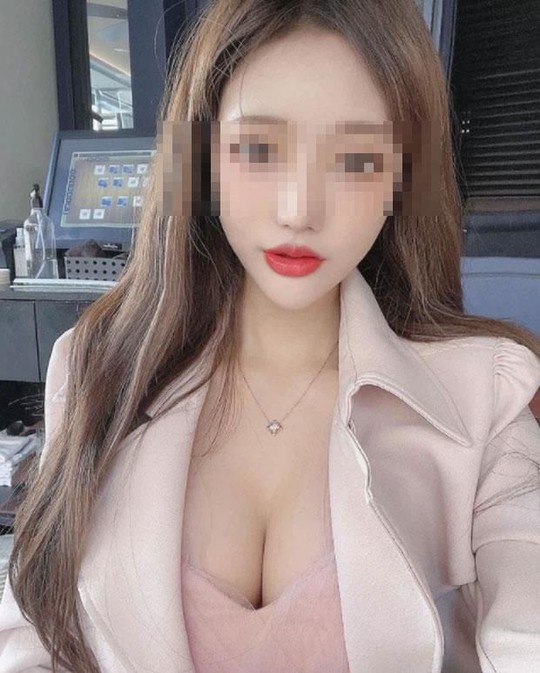 Hot girl rao bán ảnh 18+ qua livestream - Ảnh 3.