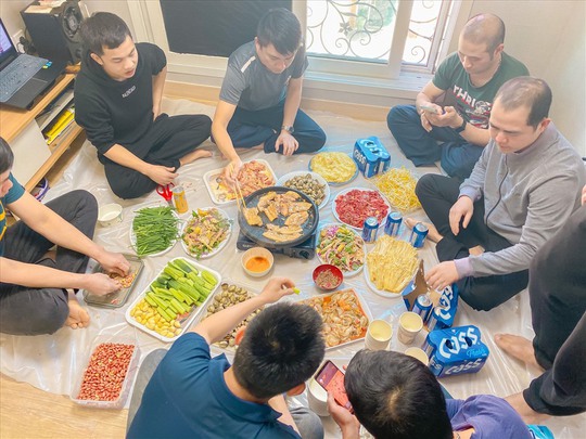 Lao động Việt Nam ở Hàn Quốc mong được về quê hương - Ảnh 4.