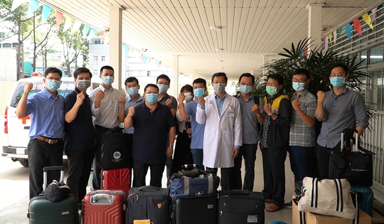 Đội phản ứng nhanh Bệnh viện Chợ Rẫy xuống Kiên Giang hỗ trợ chống dịch Covid-19 - Ảnh 2.