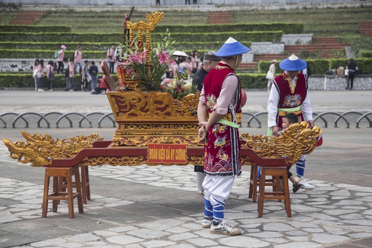Khoảng 20 ngàn người hành hương về Đền Hùng trong ngày Giỗ Tổ - Ảnh 25.