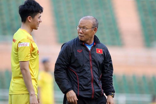 Trung vệ Trần Đình Trọng chia tay Hà Nội FC, cập bến TopenLand Bình Định - Ảnh 1.
