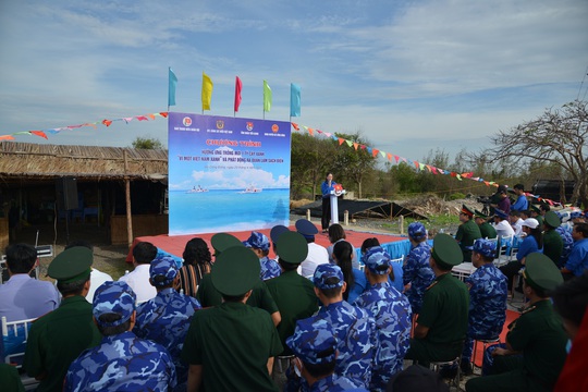 Cảnh sát biển tổ chức nhiều hoạt động ở Tiền Giang - Ảnh 4.