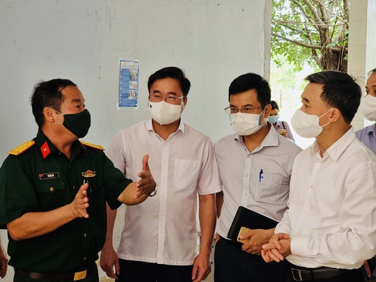 Nghỉ lễ, đừng lơ là Covid-19! - Ảnh 1.