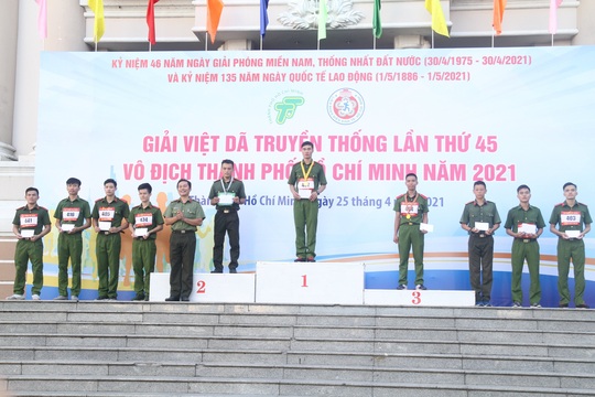Sôi nổi giải Việt dã chào mừng Ngày hội Thống nhất - Ảnh 11.
