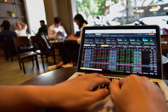 Chứng khoán tăng điểm thái quá - Ảnh 1.