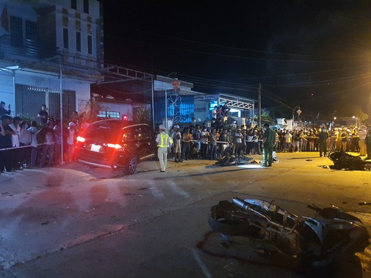 Chùm ảnh: Hiện trường vụ tai nạn kinh hoàng ở Quảng Nam - Ảnh 7.