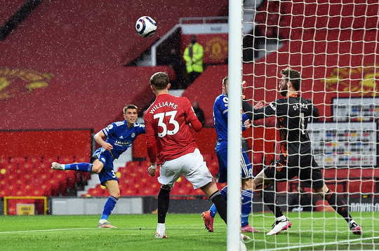 Thua Leicester sân nhà, Man United dâng chức vô địch cho Man City - Ảnh 3.