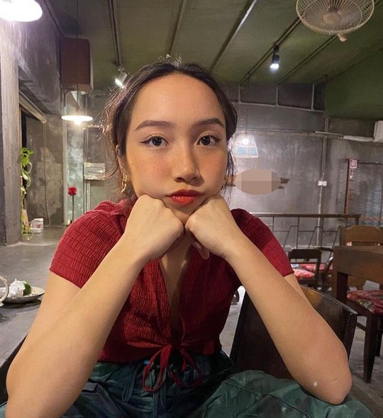 Con gái ca sĩ Mỹ Linh xin lỗi về pha lột quần khoe mông phản cảm - Ảnh 2.
