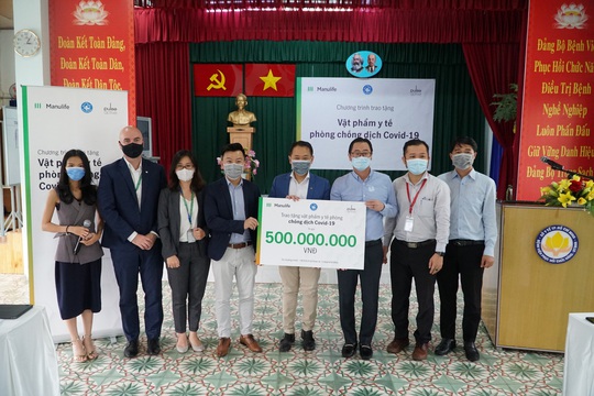 Manulife Việt Nam nhận giải thưởng vì những đóng góp cải thiện sức khỏe cộng đồng - Ảnh 1.