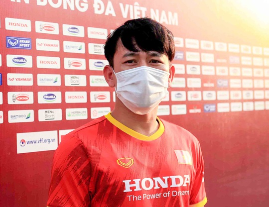 Minh Vương: Hùng Dũng là cầu thủ không thể thay thế ở đội tuyển Việt Nam - Ảnh 2.