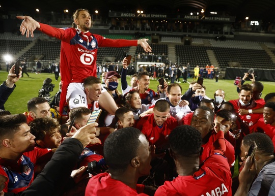 PSG bị truất ngôi vương Ligue 1 sau 3 năm liên tiếp thống trị - Ảnh 7.