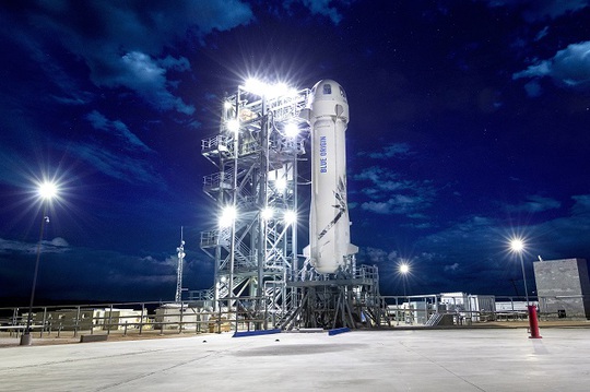 Một chỗ ngồi trên tên lửa của tỷ phú Jeff Bezos có giá thấp nhất 2,2 triệu USD - Ảnh 1.
