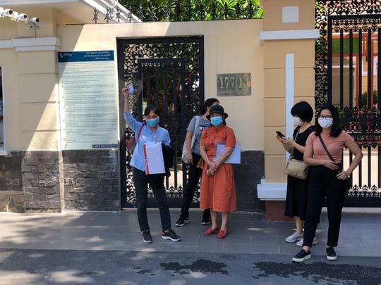 Phụ huynh Trường Quốc tế Á Châu: Nhà trường đơn phương ngưng tiếp nhận học sinh khiến các em bị tổn thương! - Ảnh 2.