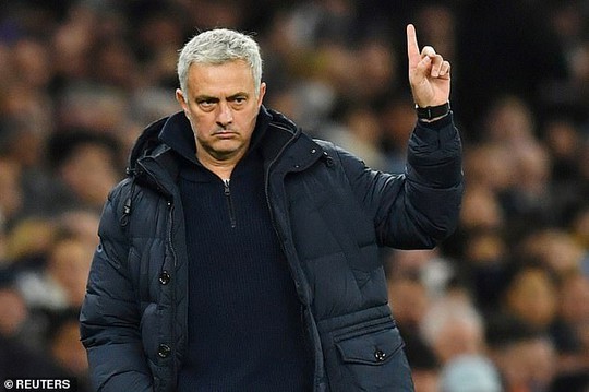 Nóng: Jose Mourinho bất ngờ được bổ nhiệm dẫn dắt AS Roma - Ảnh 1.