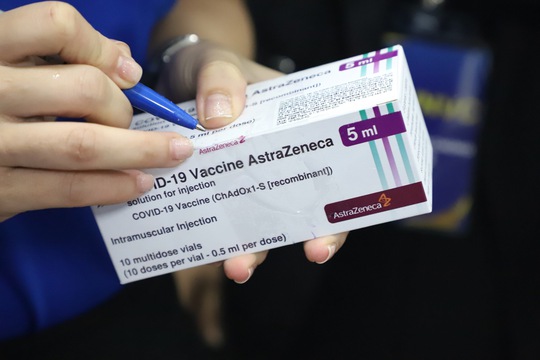 Việt Nam ghi nhận ca tử vong đầu tiên sau tiêm vắc-xin phòng Covid-19 - Ảnh 1.