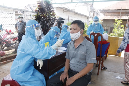 Đắk Lắk: Thêm 1 ca Covid-19 là bạn trai của nữ bệnh nhân 3237 - Ảnh 1. Đắk Lắk: Thêm 1 ca Covid-19 là bạn trai của nữ bệnh nhân 3237 - Ảnh 1.