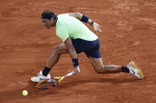 Mãn nhãn với đại chiến Djokovic lật đổ Nadal tại bán kết Pháp mở rộng - Ảnh 4.