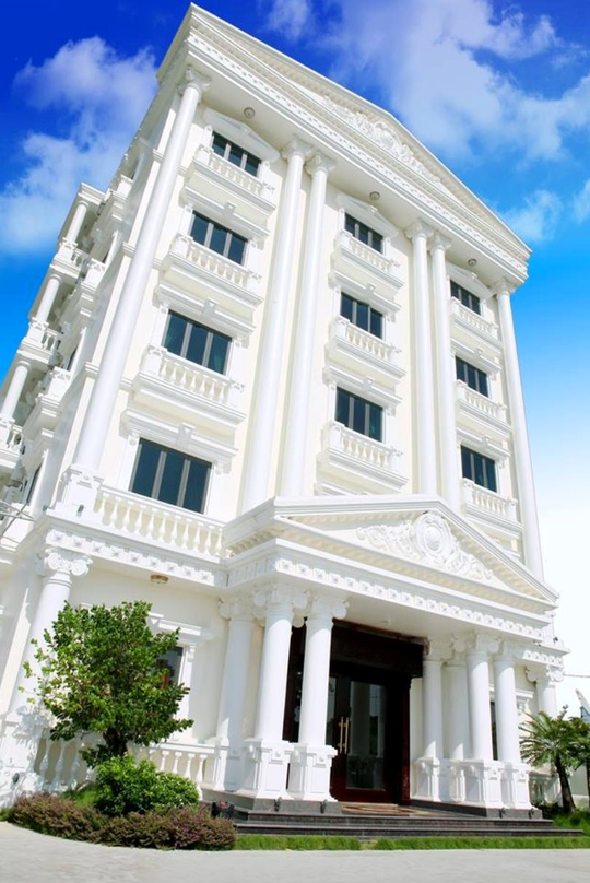 89 nam, nữ thanh niên mở tiệc ma túy trong khách sạn VIP - Ảnh 1.