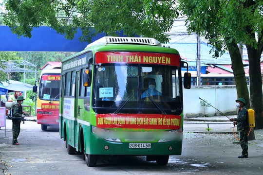 Công nhân vùng dịch Bắc Giang không đến điểm xe đón, tỉnh Thái Nguyên khẩn trương truy tìm - Ảnh 1.