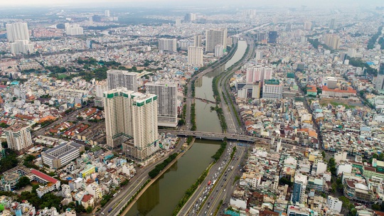  Thành phố của tình yêu - Ảnh 1.