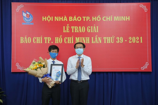 Báo Người Lao Động đoạt 8 giải Báo chí TP HCM năm 2021 - Ảnh 4.
