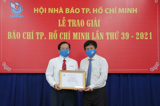 Báo Người Lao Động đoạt 8 giải Báo chí TP HCM năm 2021 - Ảnh 8.