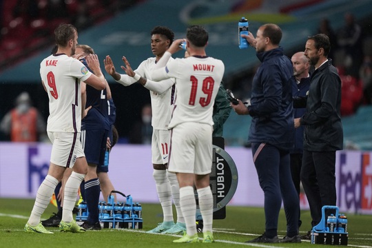 Dự đoán kết quả Euro 2020 ngày 19-6: Ngán ngẩm người Anh - Ảnh 2.
