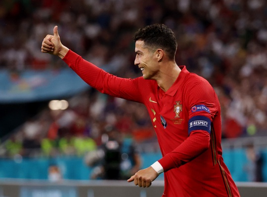 Ronaldo lập 3 kỷ lục, Bồ Đào Nha vào vòng 1/8 Euro 2020 chạm trán Bỉ - Ảnh 7.