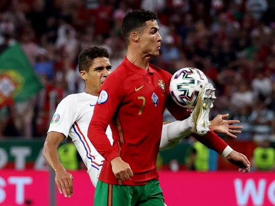 Ronaldo lập 3 kỷ lục, Bồ Đào Nha vào vòng 1/8 Euro 2020 chạm trán Bỉ - Ảnh 6.