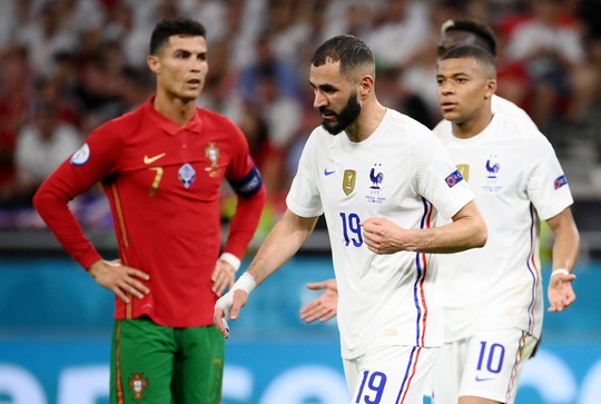 Ronaldo lập 3 kỷ lục, Bồ Đào Nha vào vòng 1/8 Euro 2020 chạm trán Bỉ - Ảnh 4.