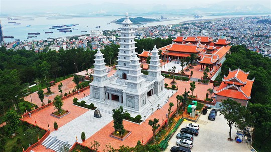 Nét độc đáo có một không hai của quần thể tâm linh Bảo Hải Linh Thông Tự |  Thị trường NLD