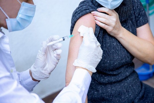 Chuyên gia New Zeland: Vắc-xin ReCov của Trung Quốc có thể tốt hơn Pfizer-BioNTech - Ảnh 2.