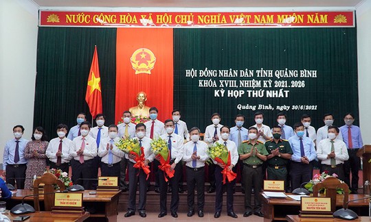 Ông Trần Thắng tái đắc cử Chủ tịch UBND tỉnh Quảng Bình - Ảnh 2.