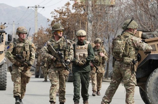 Mỹ để lại “miếng bánh to” cho Trung Quốc ở Afghanistan - Ảnh 1.