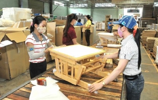 Việt Nam vượt Trung Quốc trở thành nhà xuất khẩu đồ nội thất lớn nhất sang Mỹ - Ảnh 1.
