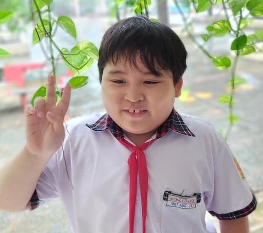 Cưng xỉu hành động của 3 em nhỏ ở Nhà Bè và Củ Chi - Ảnh 1.