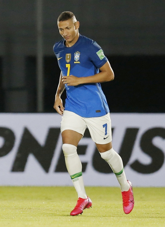 Neymar tung hoành sân cỏ, Brazil hạ chủ nhà Paraguay - Ảnh 2.