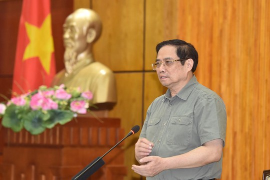 Thủ tướng đề nghị Tây Ninh đón người có nguyện vọng về để chia sẻ với TP HCM - Ảnh 2.