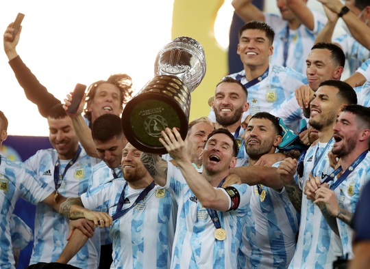 Copa America 2021: Brazil gục ngã ở sân nhà, Lionel Messi lần đầu vô địch cùng Argentina - Ảnh 10.