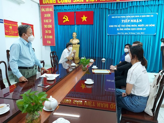 Chung tay chăm lo cho công nhân khó khăn  - Ảnh 2.